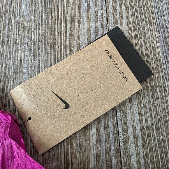 Nike Aeroswift Dri-Fit ADV Running Singlet Tank Top Hot Fuchsia M New FN4231-518 - Picture 3 of 9